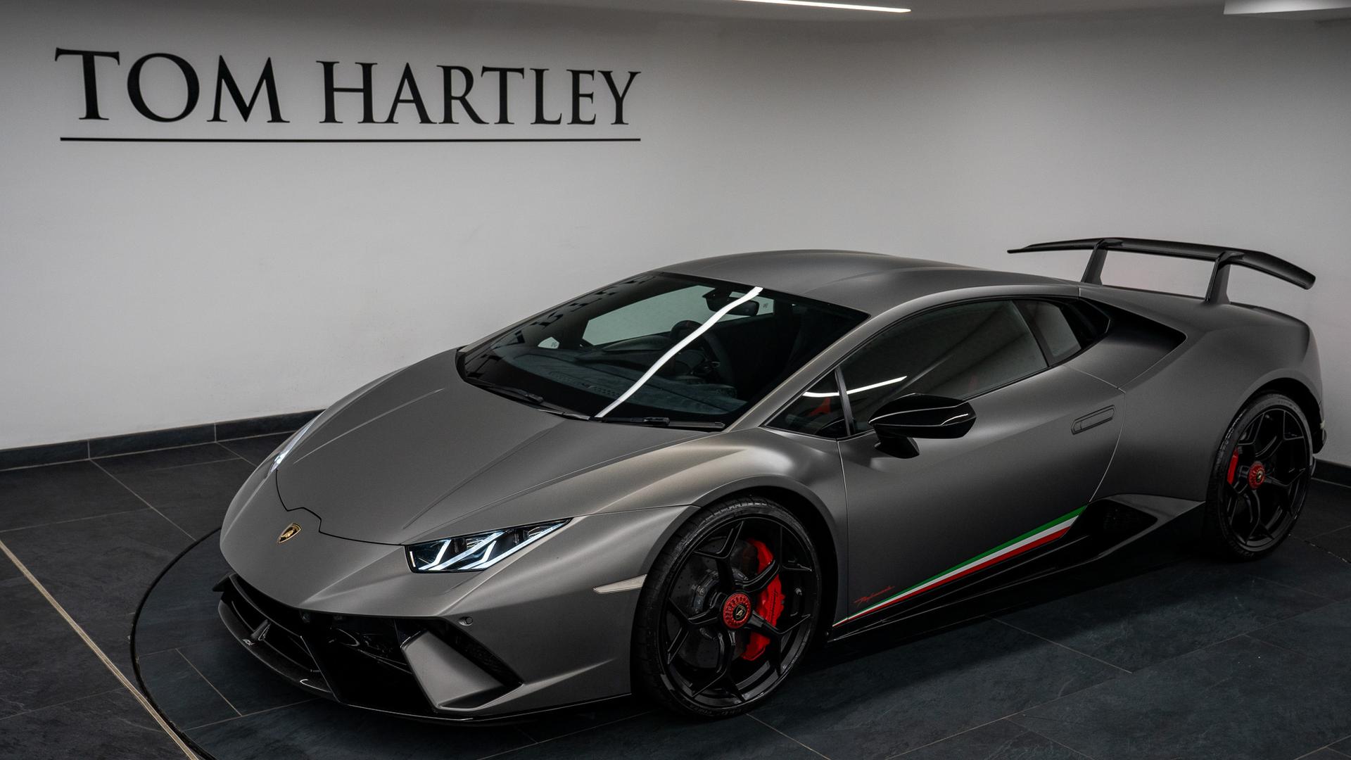 LAMBORGHINI Huracan Photo 8bd4906e-0e4f-4097-980d-987acf63efc6.jpg