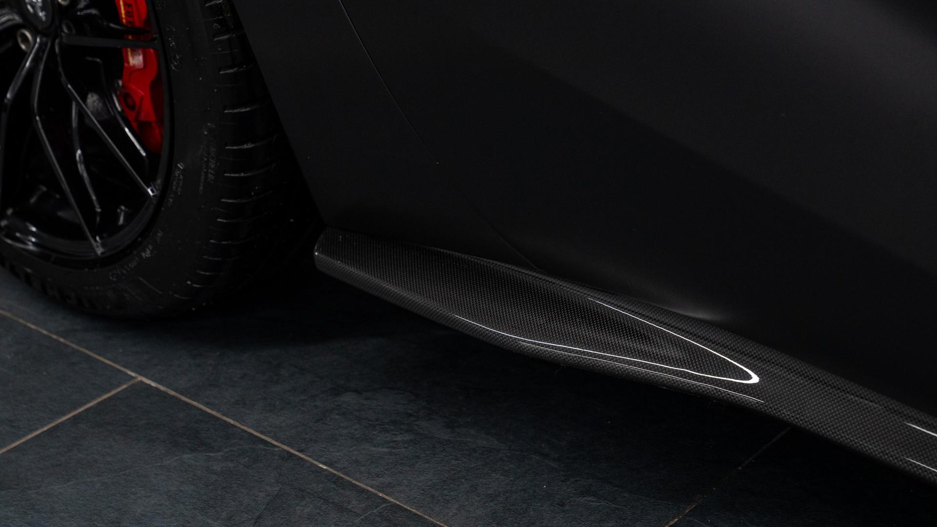 Ferrari 812 Photo 8bd59873-ea5a-4120-bbb3-3693bf43da4b.jpg