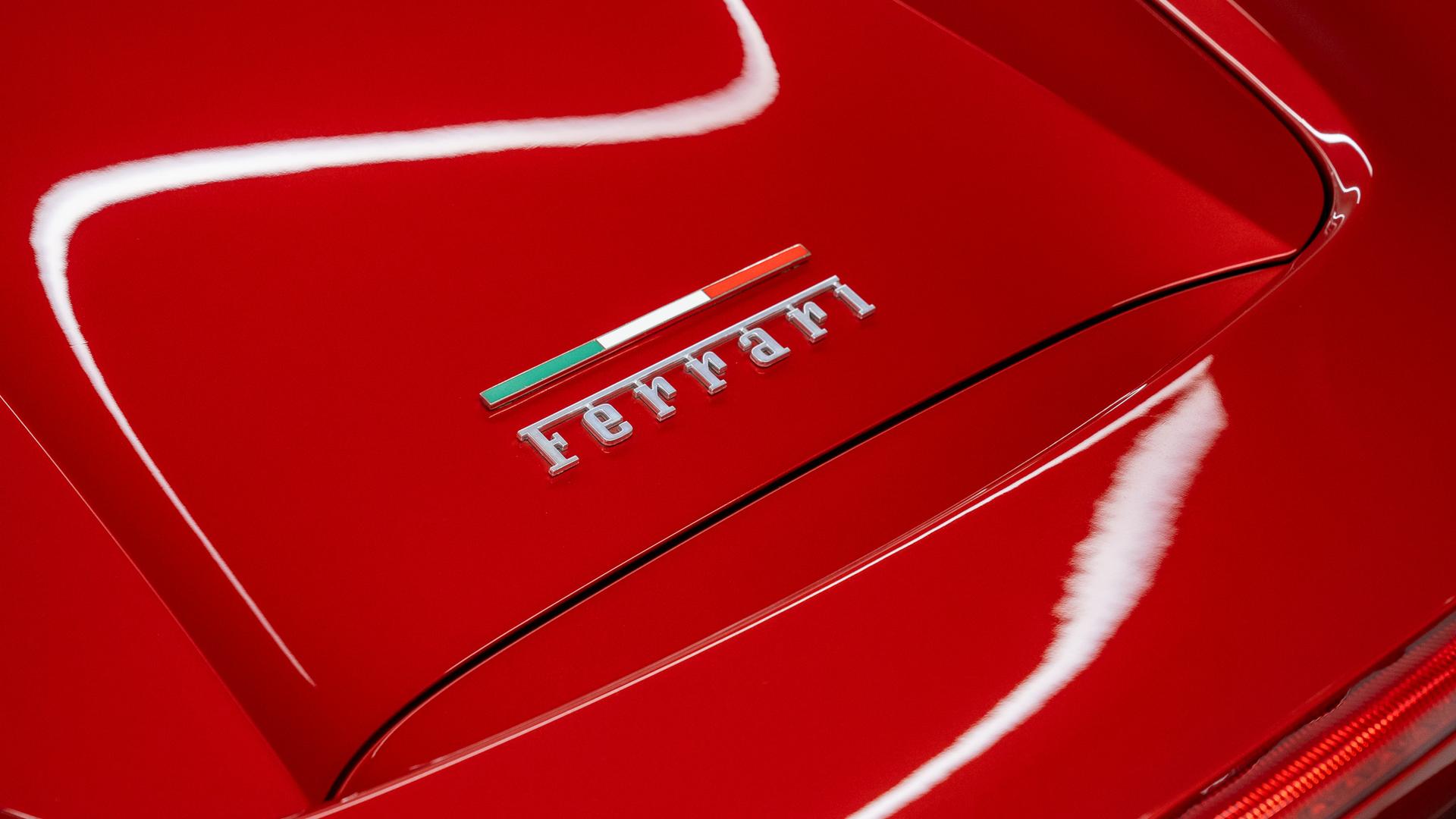 Ferrari 488 Photo 8bd7b2c5-5e4e-4d12-91df-2255f9afb61e.jpg