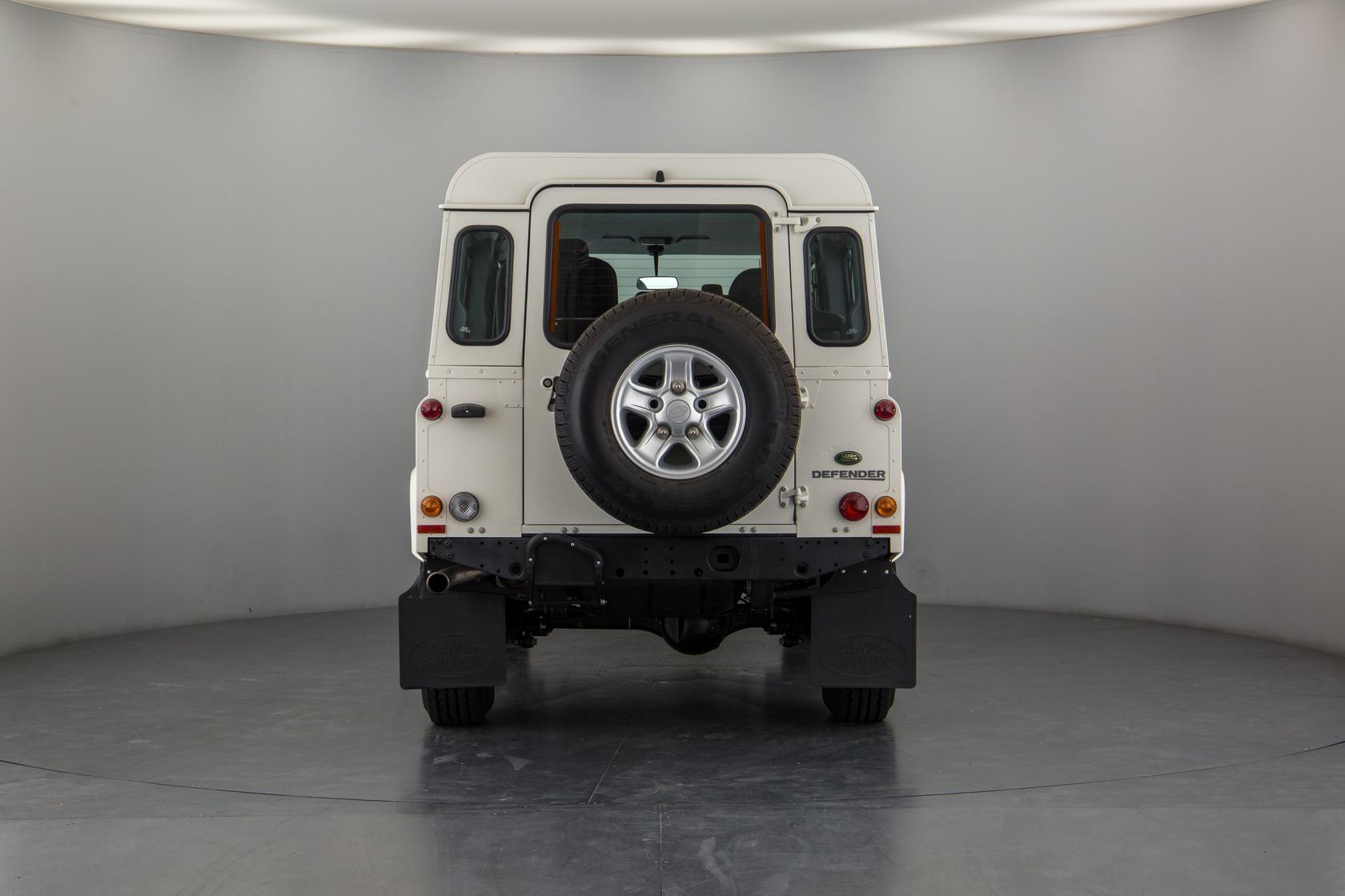 Used Land Rover Defender 110 LN58KRF 4