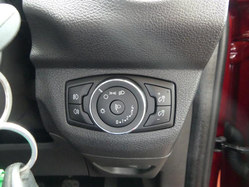 Ford Tourneo Courier Photo 8bdf4c3d-f562-4004-be63-29455327d032.jpg