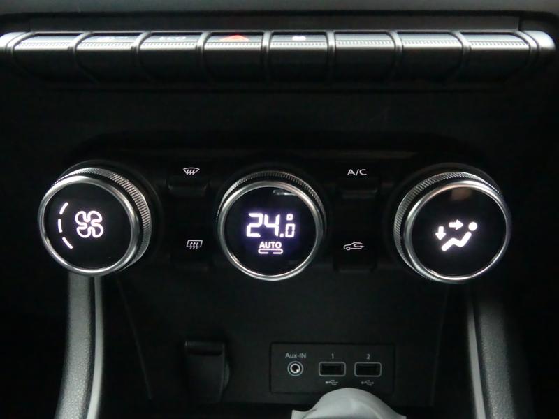 Renault Captur Photo 8be0c7e9-bc27-4a2c-80b9-7835698e82ba.jpg