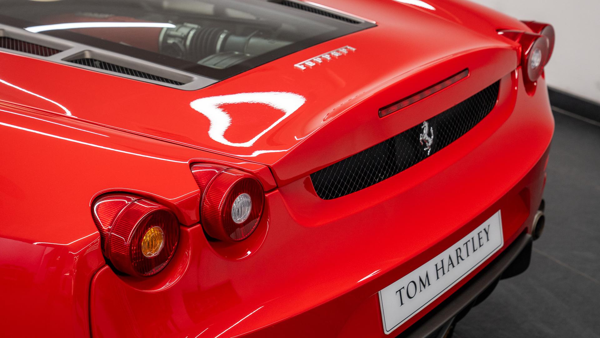 Ferrari F430 Photo 8be0f0af-90a2-4aaf-9851-8153815d67e4.jpg