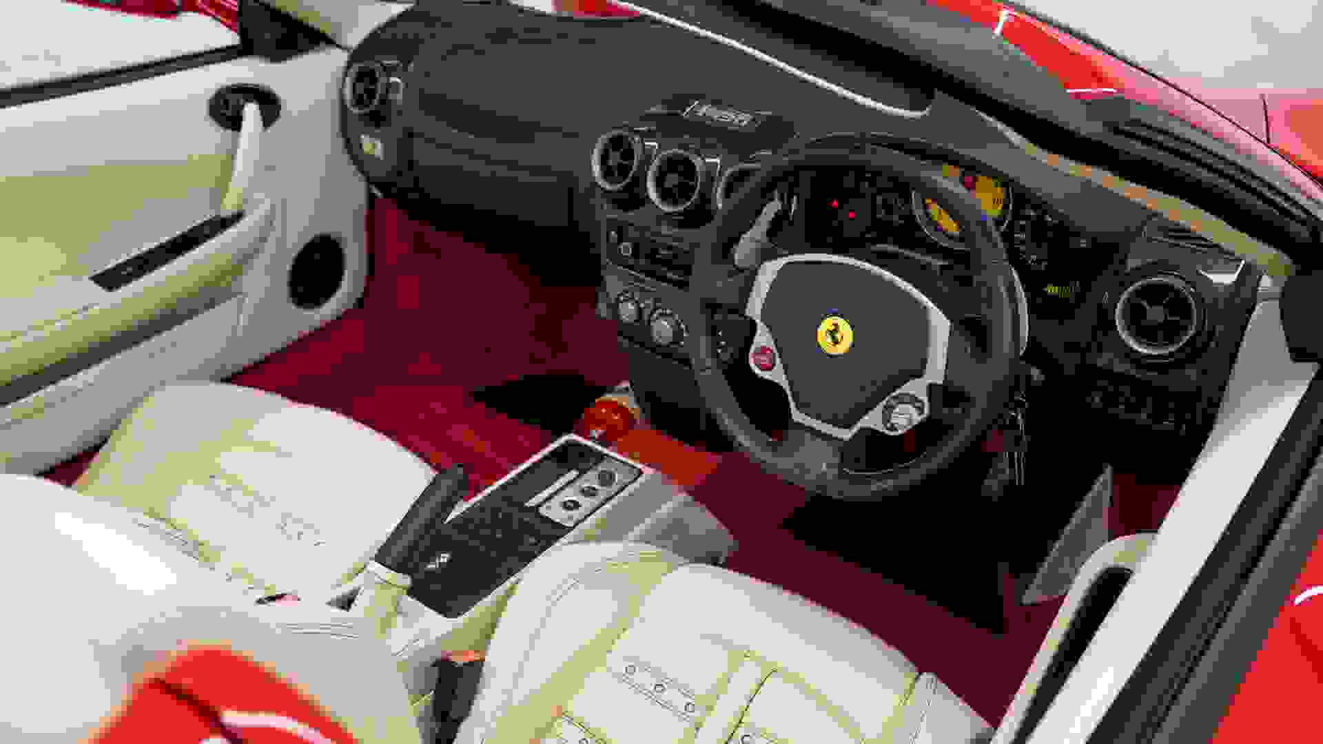 Ferrari F430 Photo 8be1ec41-a8bb-4946-a3d9-77da1e7bb144.jpg