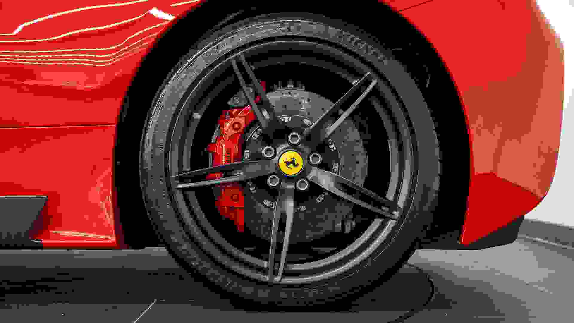 Ferrari 458 Photo 8be94213-6955-4430-a095-47b30082f55a.jpg
