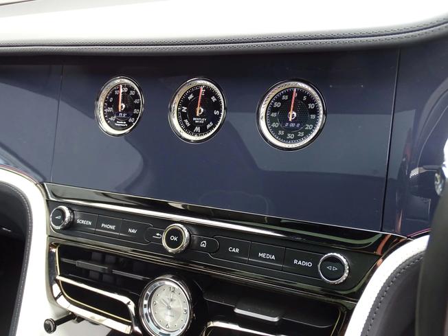 BENTLEY Flying Spur Photo 15