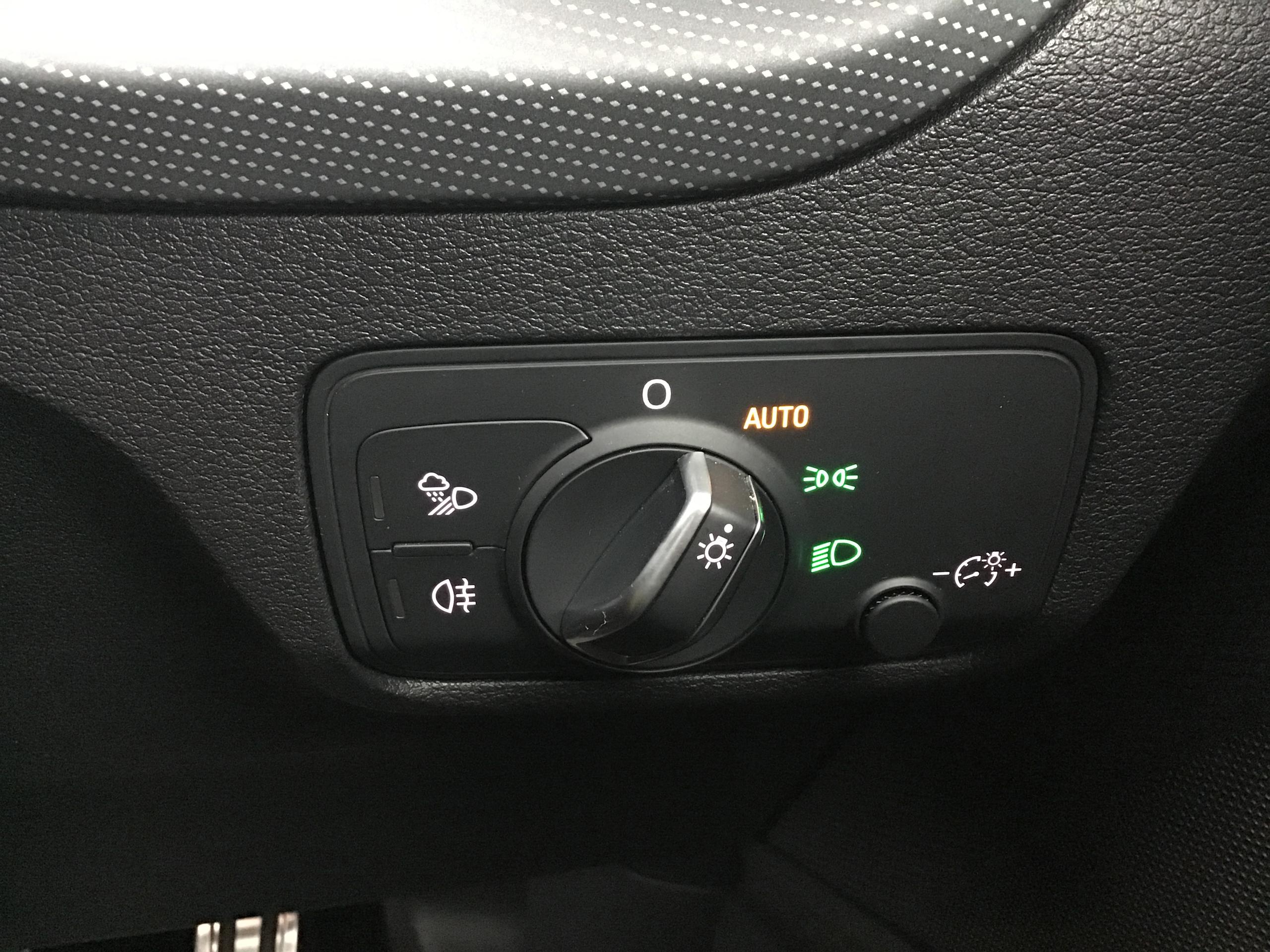 Audi Q2 Photo 29