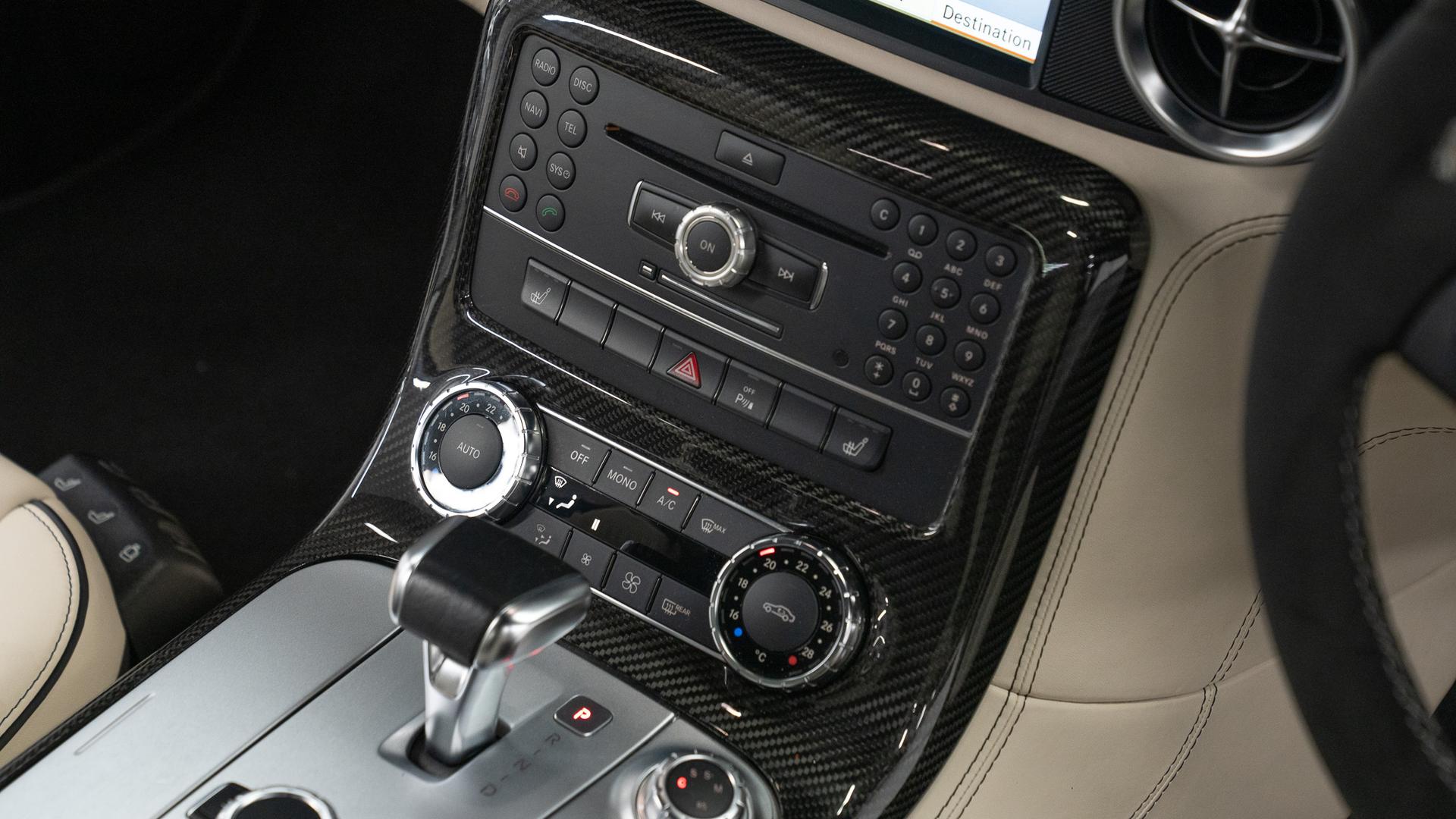 Mercedes-Benz SLS Photo 8bfef7c3-d5d2-475c-ad22-7e1233f3a07e.jpg