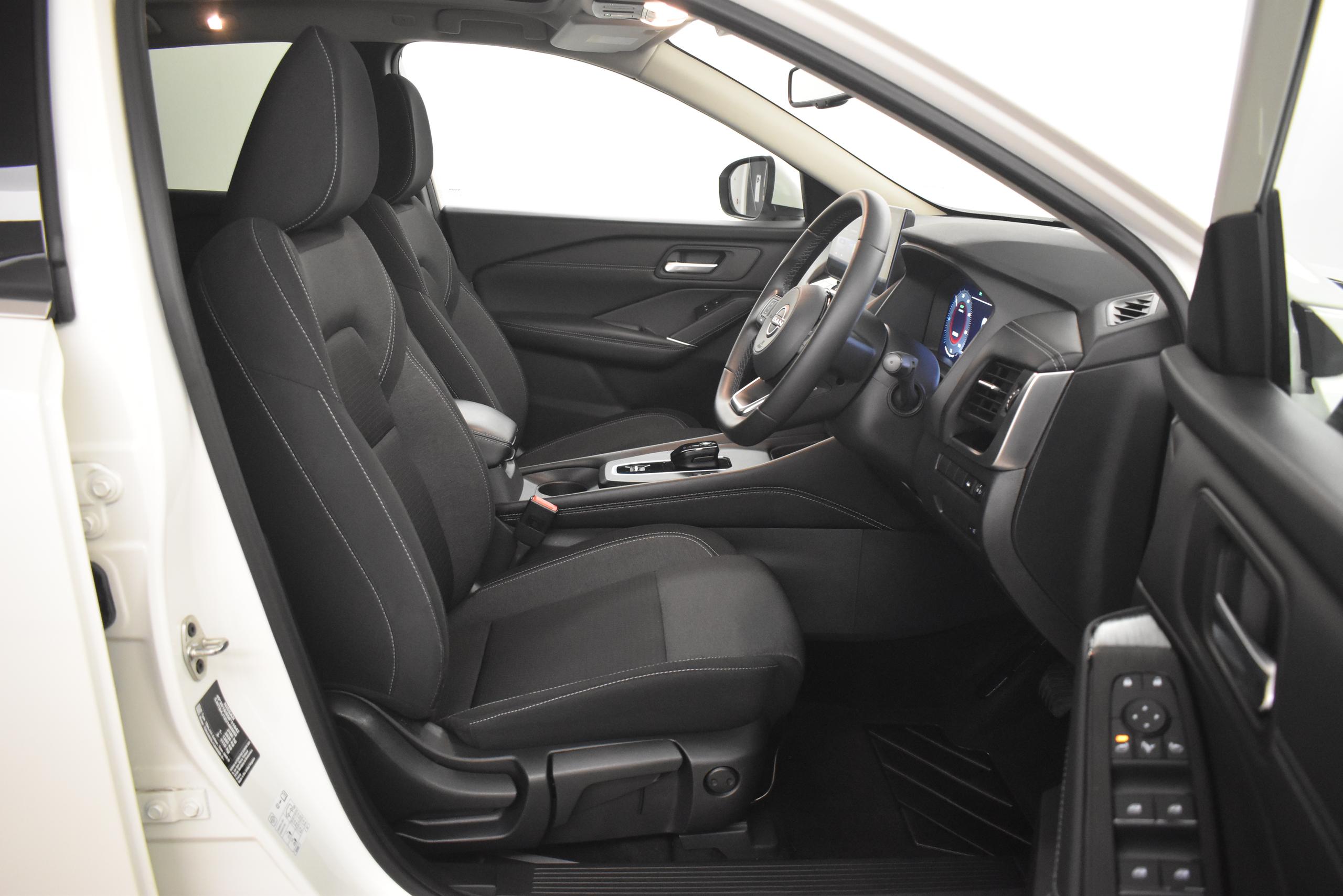 2024 Nissan QASHQAI 1.5 E-Power N-Connecta 5dr Auto - vehicle photo 18 for sale on PureCar