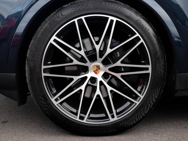 PORSCHE Cayenne Photo 4