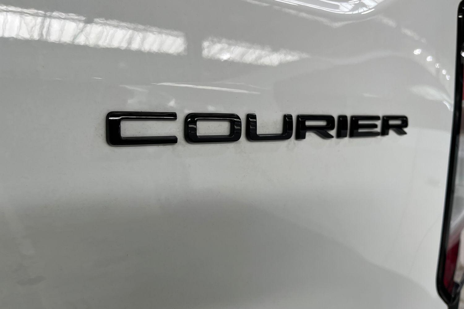 Ford TRANSIT COURIER Photo 20