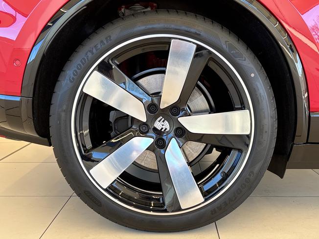 PORSCHE Macan Photo 24