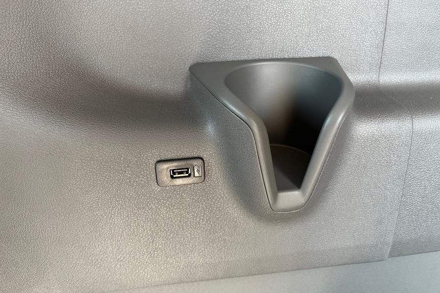 Ford TRANSIT Photo 8c5550c6-0c0f-41b7-bc24-0d90a0adf452.jpg
