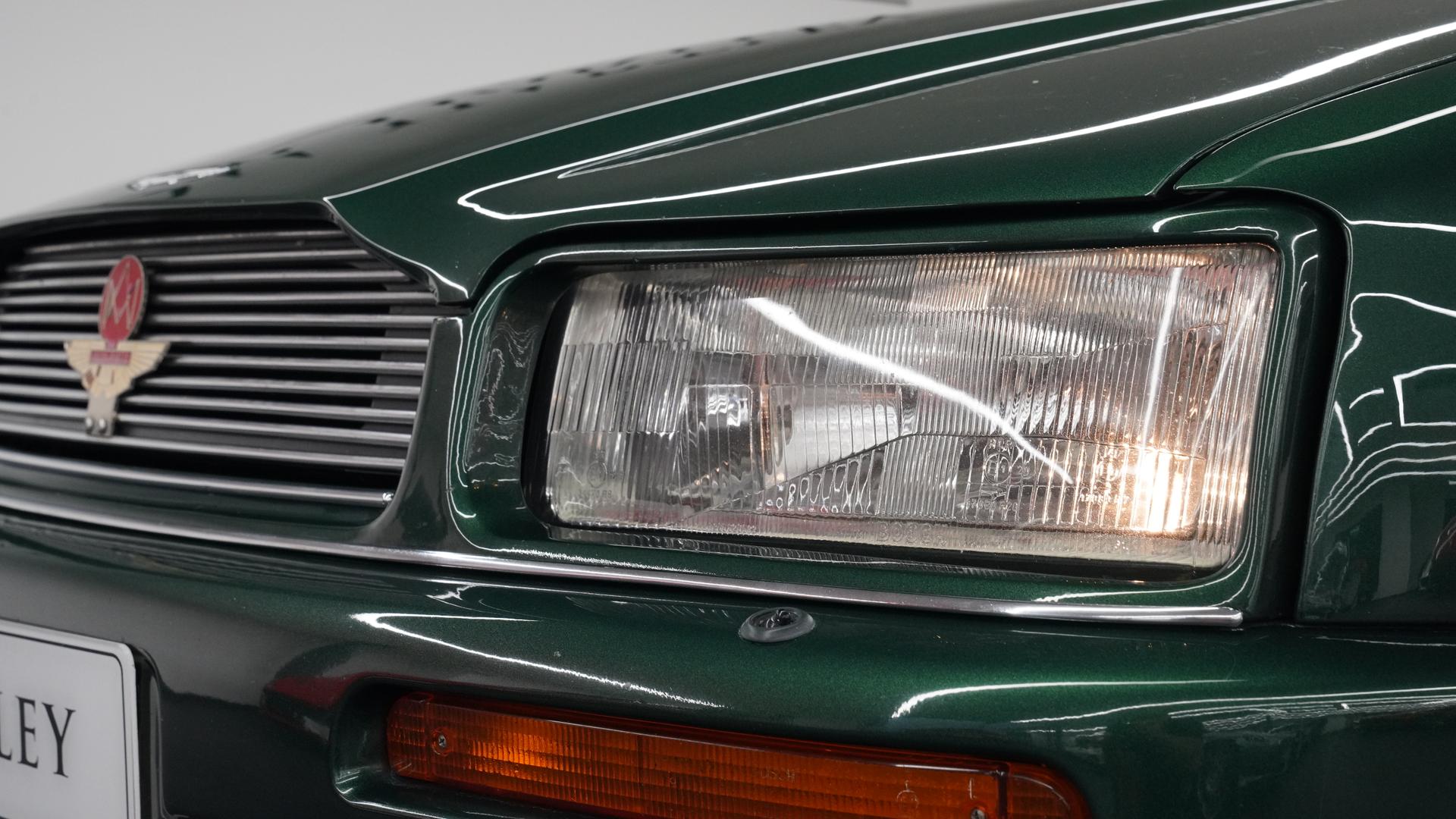 Aston Martin Virage Photo 8c5eebb1-f4f5-4eed-b573-61c9c2d0312b.jpg