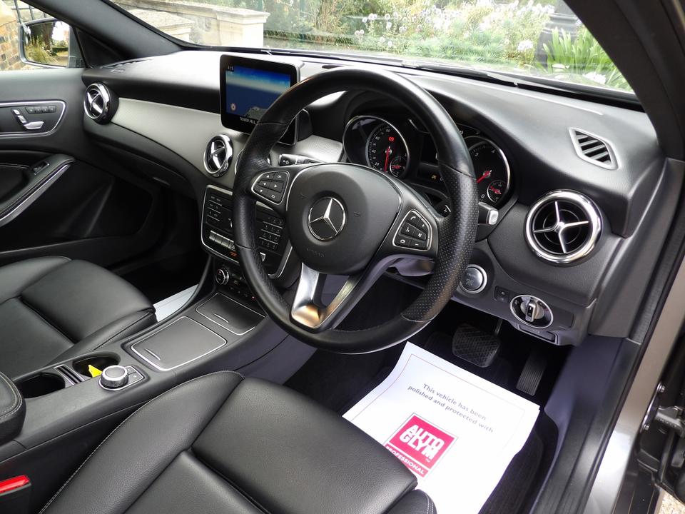 Used Mercedes-Benz GLA KL68MYJ 13