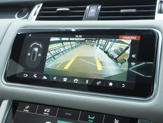 Land Rover Range Rover Sport Photo 8c832758-3596-45d1-9d95-8b69f65d29ed.jpg