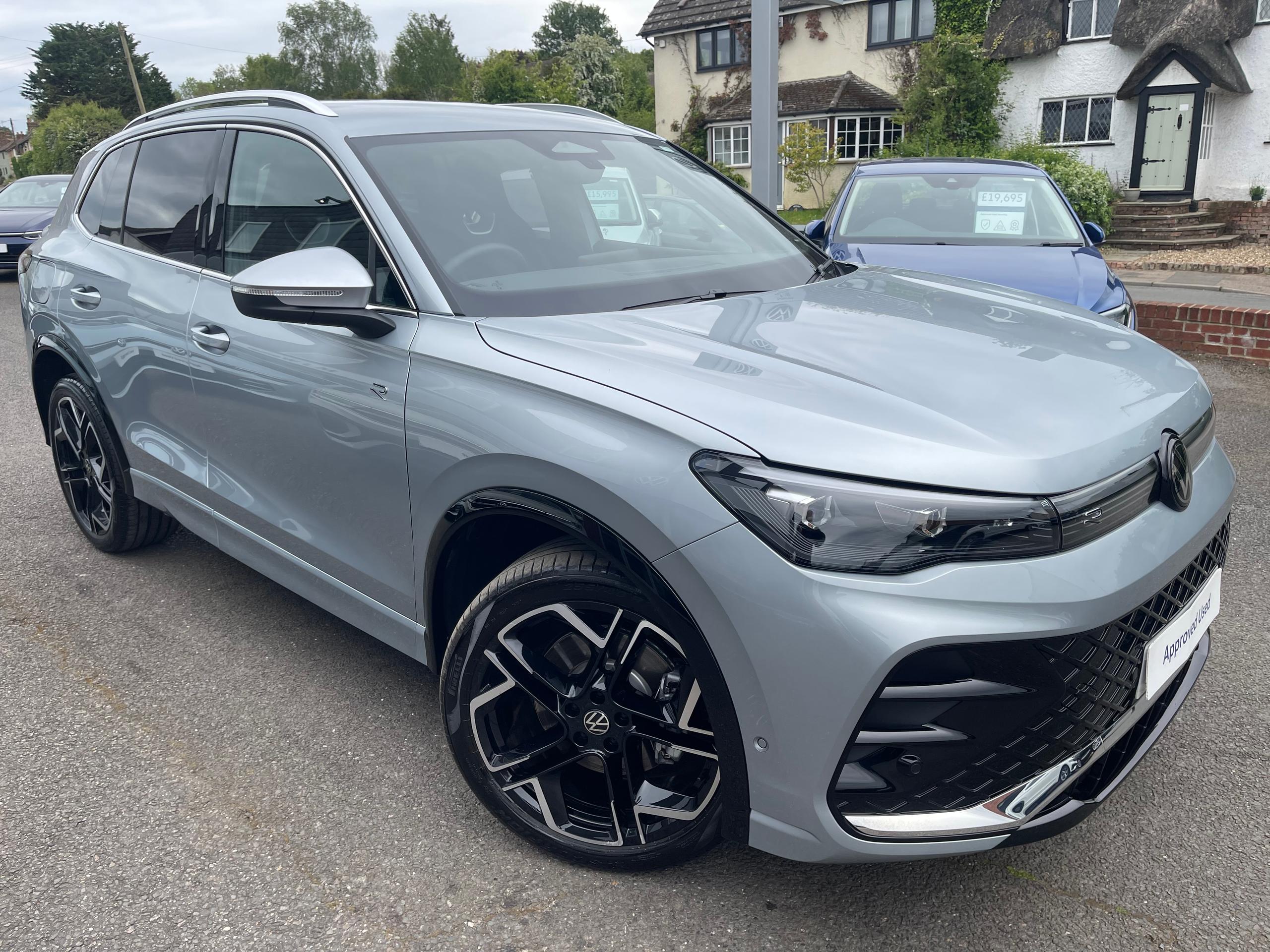 2025 VOLKSWAGEN TIGUAN