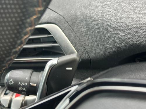 Peugeot 3008 Photo 8c9a9bd8-3b60-446c-827c-1a2946b9d0ba.jpeg