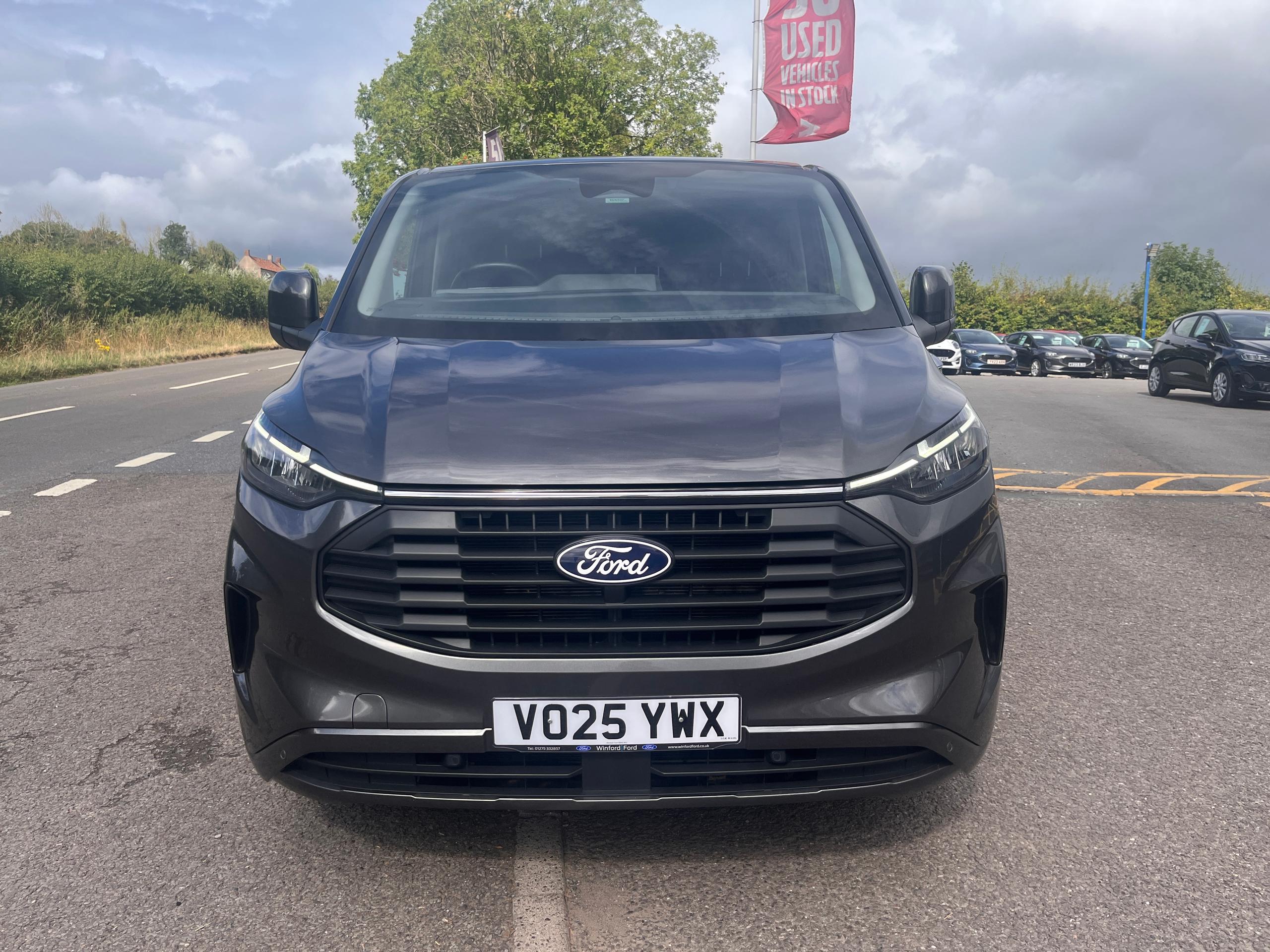 Used Ford TRANSIT CUSTOM VO25YWX 6