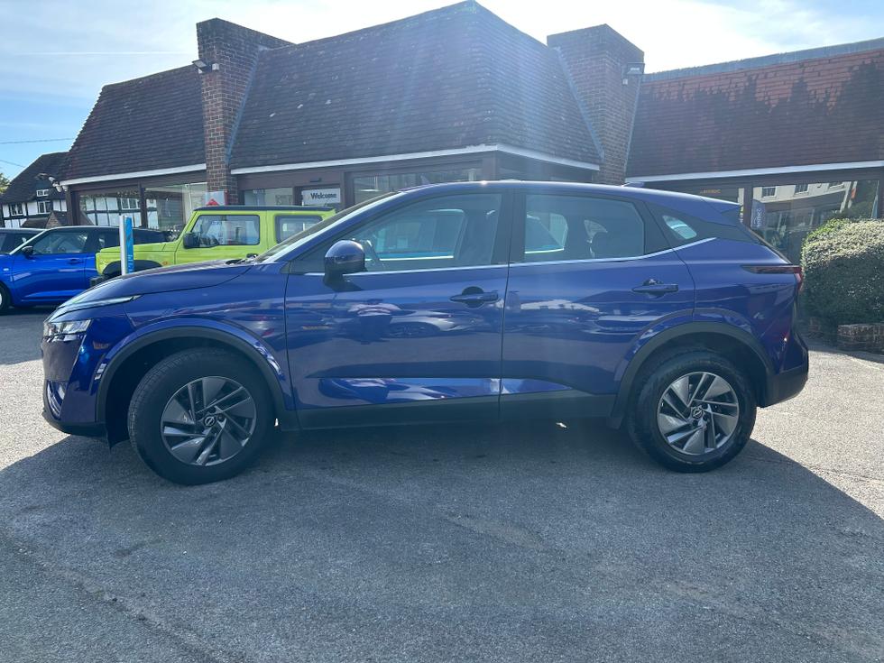 Nissan Qashqai Photo 8cba5f5e-643a-48cc-92e2-749df773dd6a.jpeg