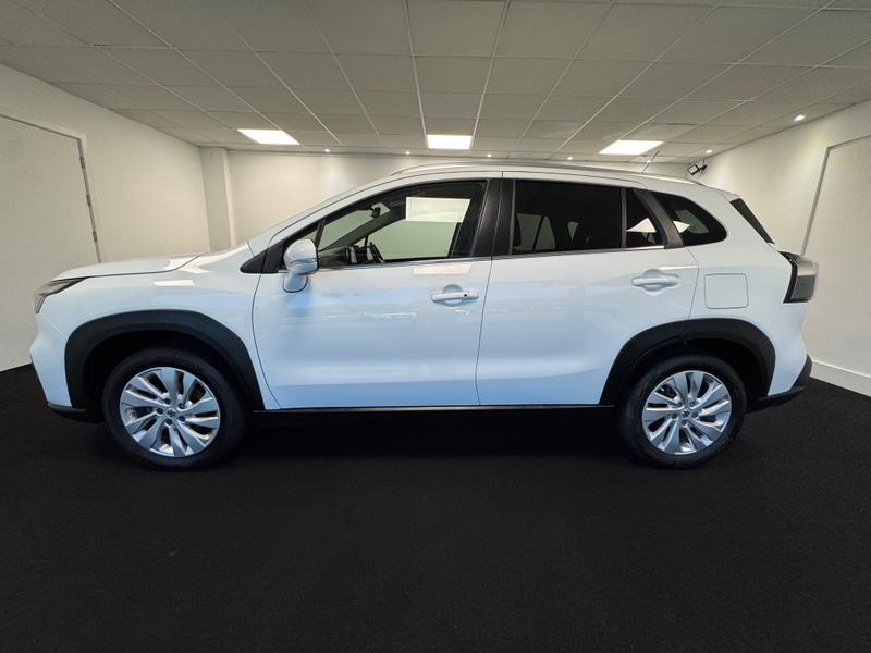 Suzuki S-Cross Photo 8cc1f3d1-e11c-4be3-8bd1-ba56a23ba710.jpg