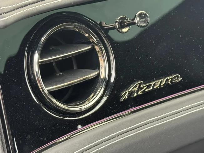 BENTLEY Flying Spur Photo 25