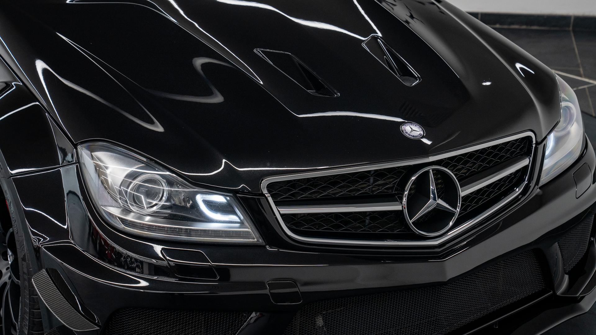 Mercedes-Benz C63 AMG Photo 8ce64c46-0b80-47e0-8478-bc66bb1c33b6.jpg