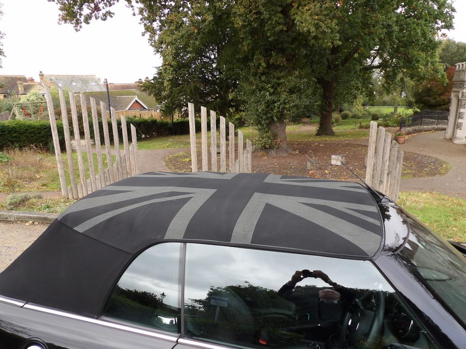 Used MINI Convertible LS21AZB 2