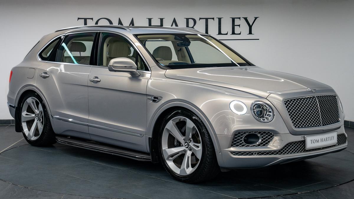 Used 2018 Bentley Bentayga W12 Mulliner Extreme Silver (Special Order) at Tom Hartley