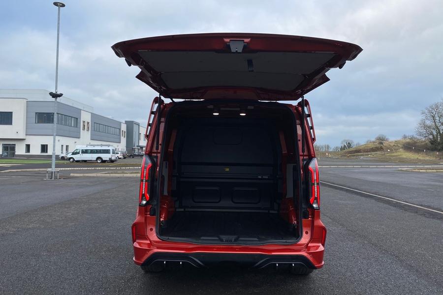 Ford TRANSIT CUSTOM Photo 8d193b02-da89-4106-8263-2c5cc15e4c29.jpg