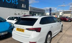 Skoda OCTAVIA Photo 3