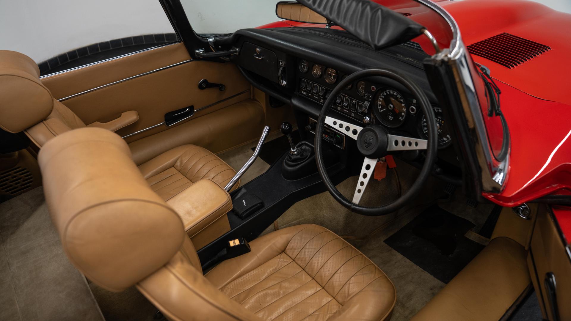 Jaguar E-Type Photo 8d1f5db7-1547-4bc6-bdc9-fc478c9e5794.jpg