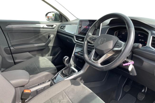 VOLKSWAGEN T-Roc Photo 8