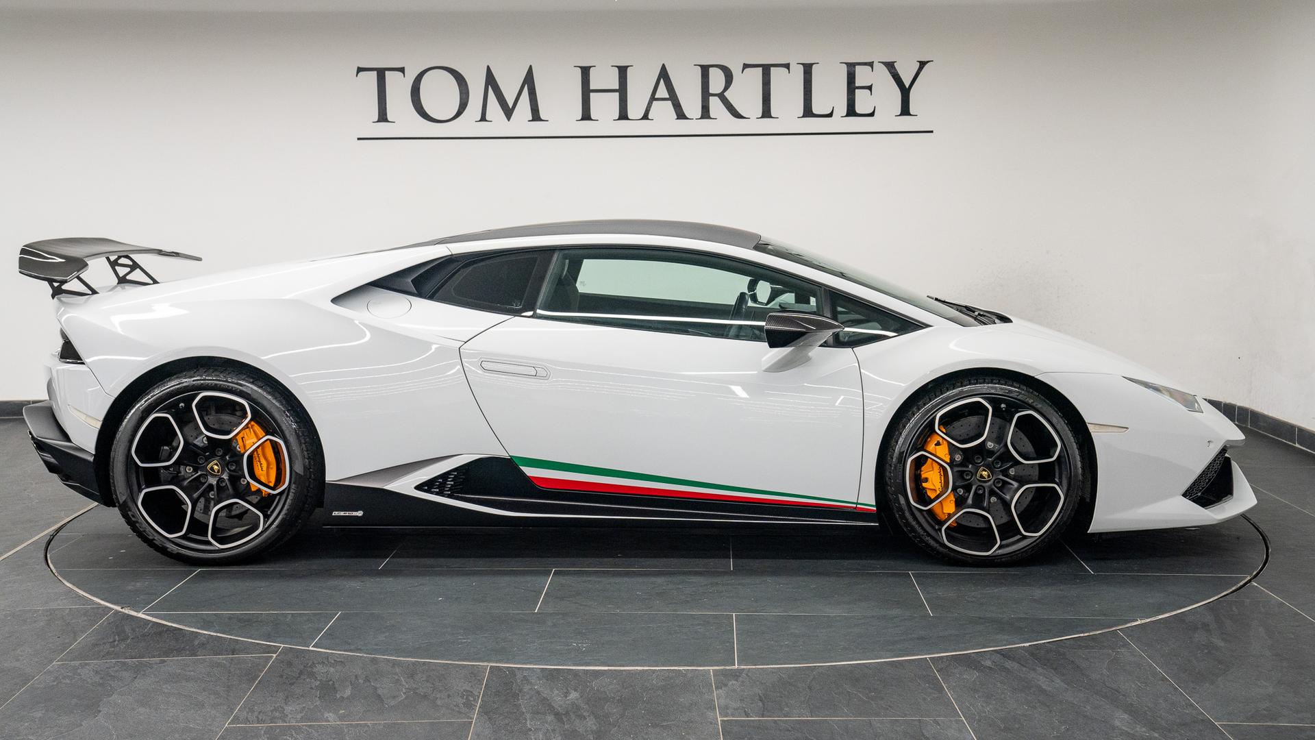 LAMBORGHINI Huracan Photo 8d47913c-ae4f-480d-b390-9825b5bc4490.jpg