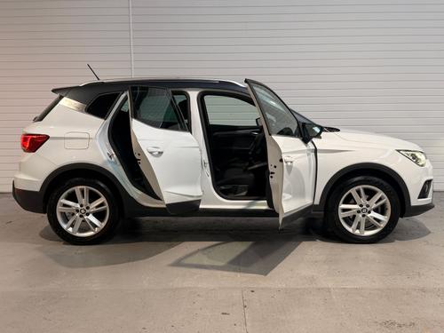 SEAT Arona Photo 8d4a0a54-d524-4e18-8b6d-14d6632edbef.jpeg