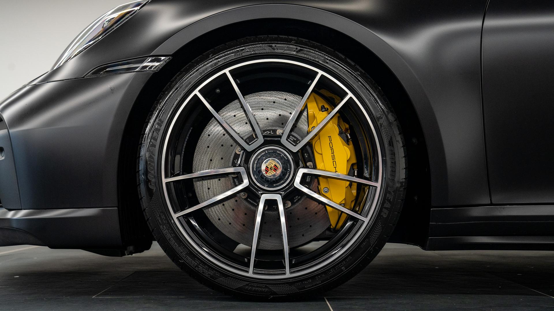 Porsche 911 Photo 8d5af786-808d-4a7f-ab67-45b9e8409153.jpg