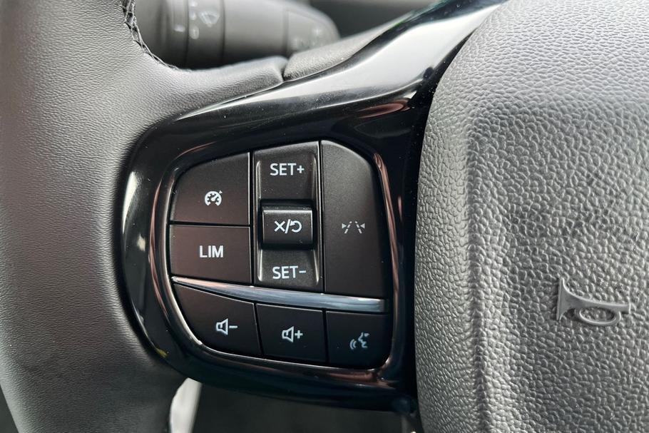 Used Ford TRANSIT CUSTOM 13/N334375 30