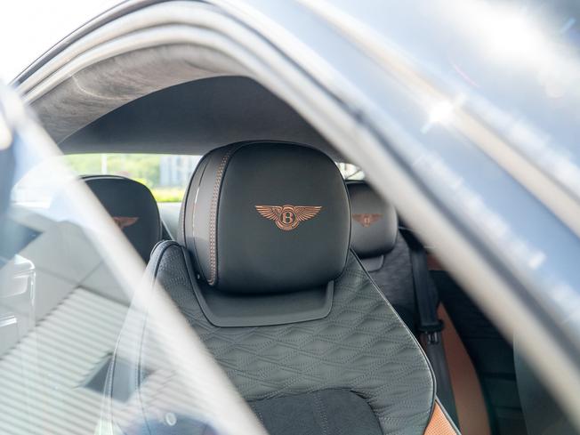 BENTLEY Continental GT Photo 24