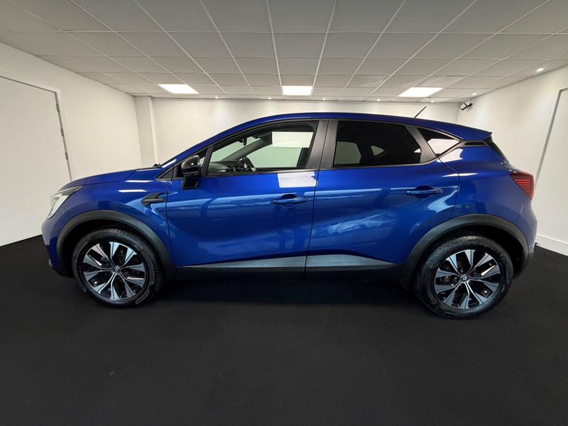 Renault Captur Photo 8da1eadd-0306-48c2-b790-b9c31bc00622.jpg