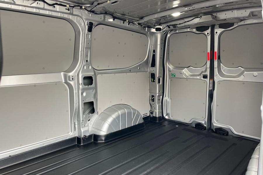 Ford TRANSIT CUSTOM Photo 8dadde07-dbb6-4dff-aa0e-368fb552b3b4.jpg