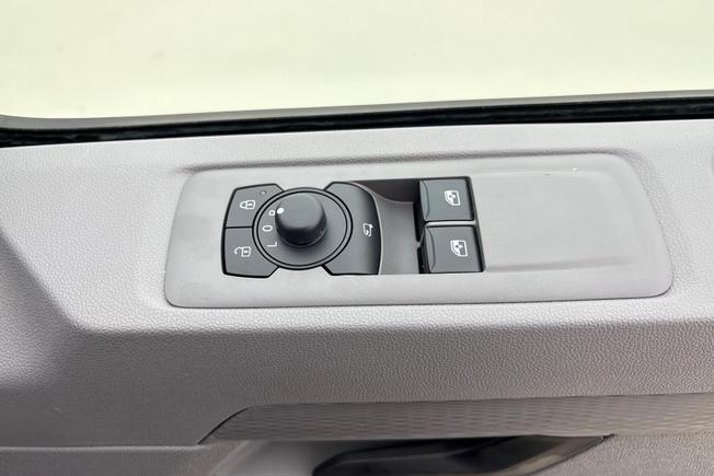 Volkswagen Transporter Photo 27