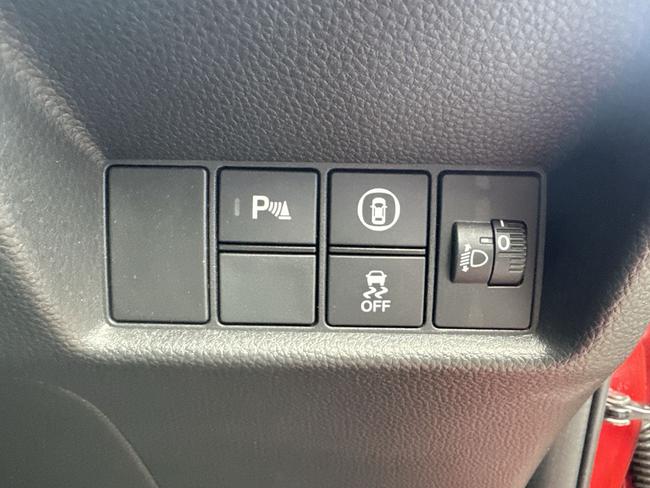 Honda Jazz Photo 8dcf5c5d-41ad-4c30-8bd0-24239d238f19.jpg