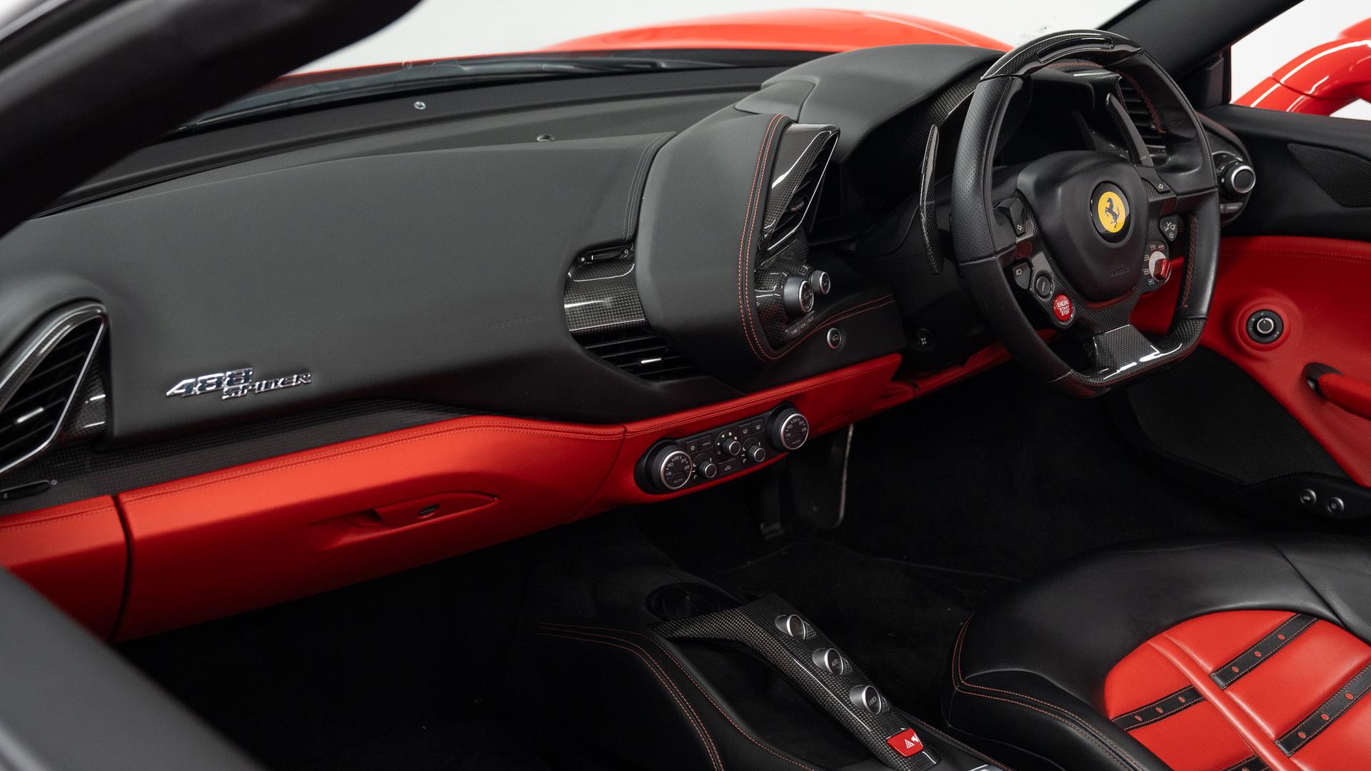 Ferrari 488 Photo 8ddb8a78-7f23-4b05-861b-253a1eade7ca.jpg