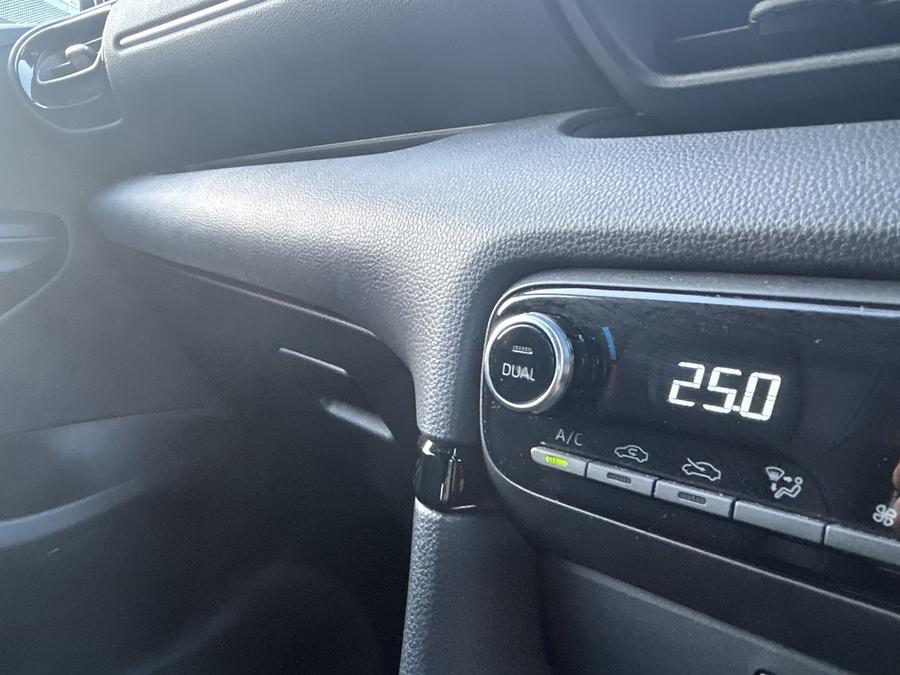 Mazda Mazda2 HYBRID Photo 8de11a02-b042-403b-af60-2c5d7871b7e2.jpg