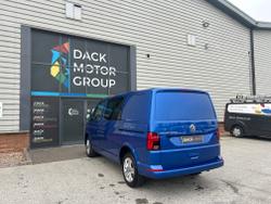 Volkswagen Transporter T6.1 Photo 2
