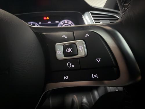 Volkswagen Tiguan Photo 8de58ce7-b85d-4034-9737-1e6def816731.jpeg