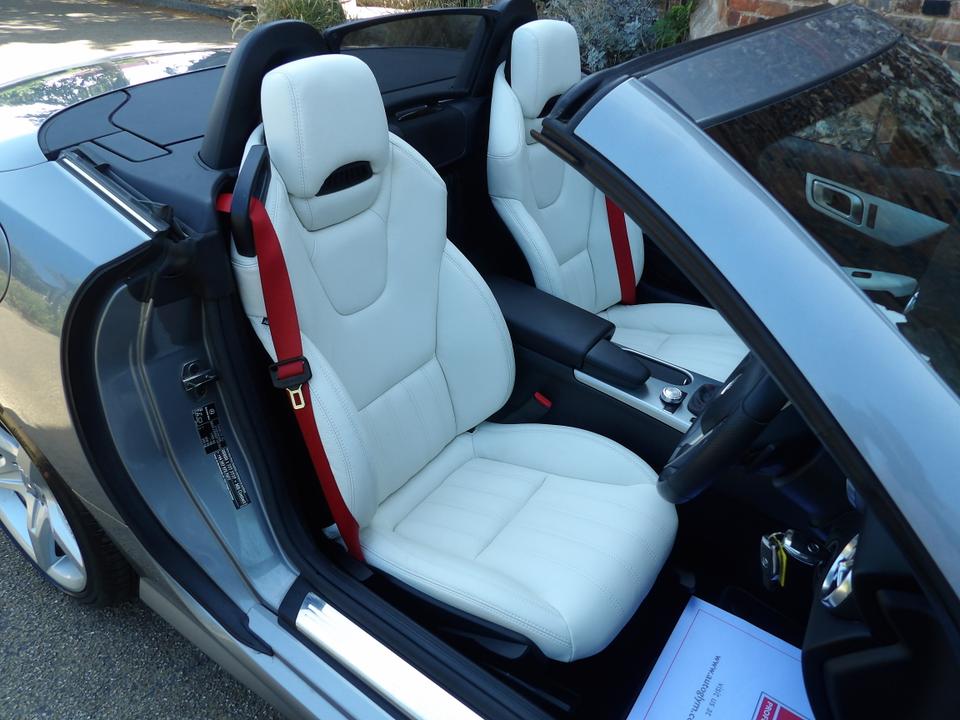 Used Mercedes-Benz SLK SN15VNK 8