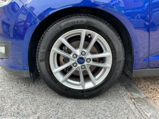 Ford C-Max Photo 16