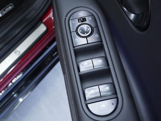 Hyundai IONIQ 5 Photo 8e058282-6e18-40fb-ae0d-bfb86bf32df4.jpg