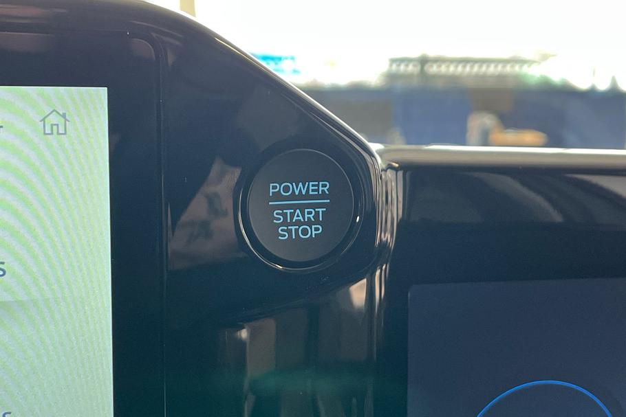 Used Ford TRANSIT CUSTOM L1DCIVSPORT3 26